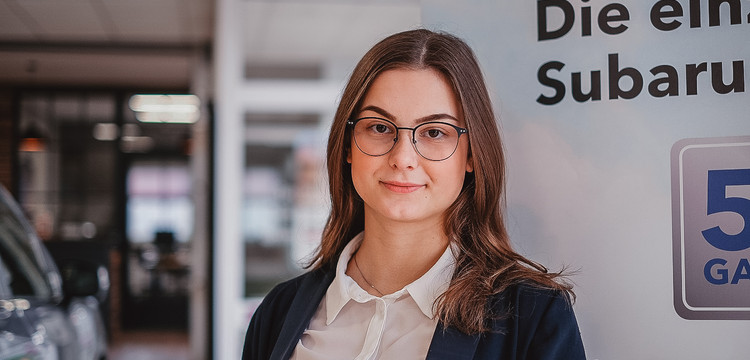 Magdalena  Behrend, Auszubildende Automobilkauffrau